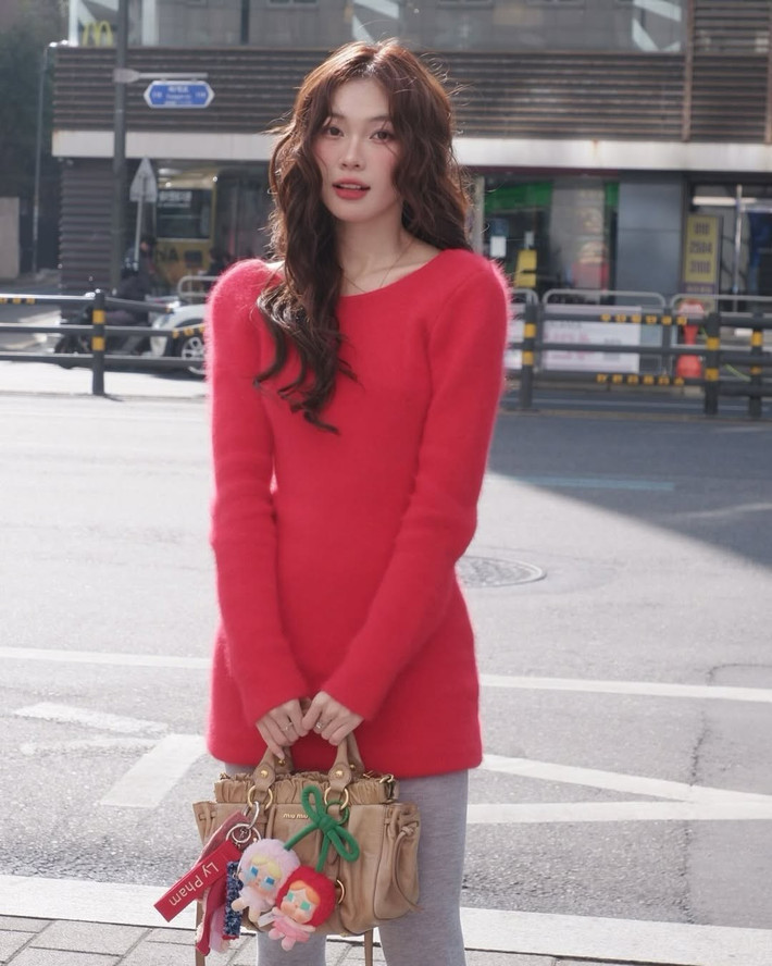 Nhiều món đồ được cô nàng ứng dụng từng trở thành cơn sốt trong giới thời trang trẻ.