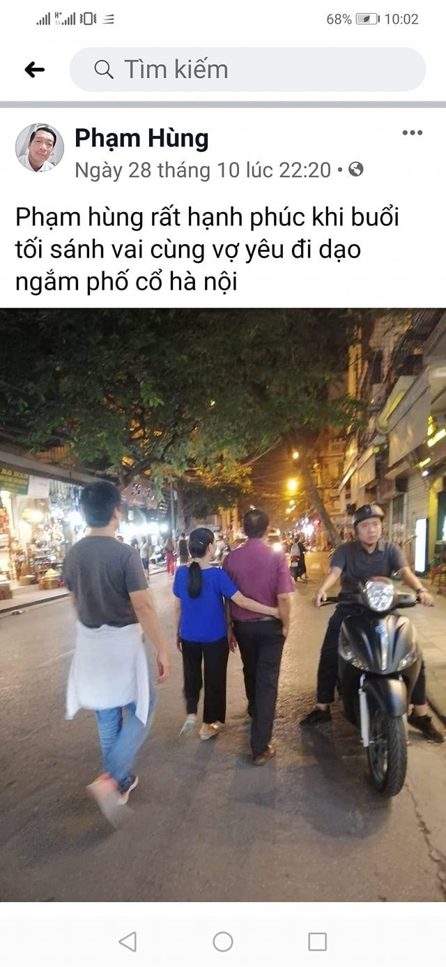 Cách diễn tả tình yêu mộc mạc, đơn giản của ông bố Phạm Hùng thể hiện chỉ trong câu ghi chú ngắn gọn.
