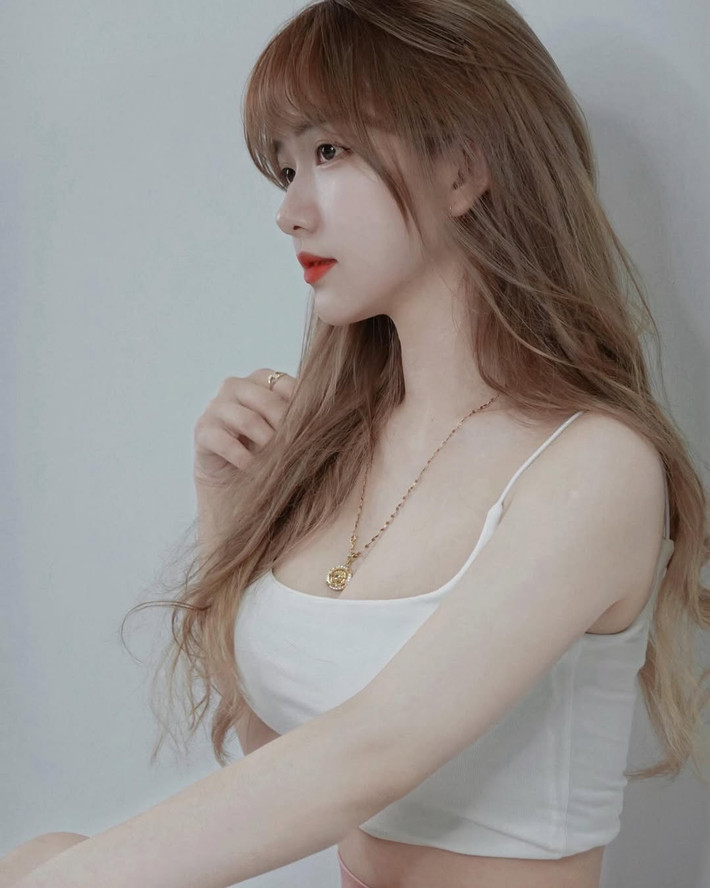 Tuy nhiên, những lời chê bai là động lực để Thùy Trang quyết tâm thay đổi bản thân. Hành trình tập luyện để có được thân hình vạn người mơ của cô nàng thậm chí còn từng được truyền thông Trung Quốc ca ngợi.