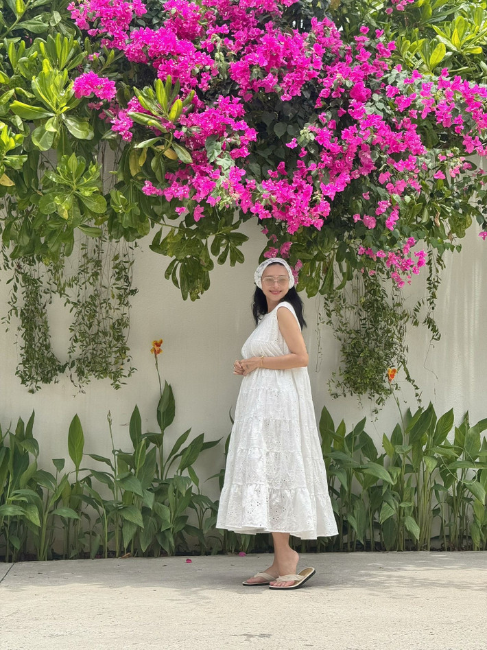 Giai đoạn cuối của thai kỳ, Ngô Thanh Vân cảm nhận rõ ràng từng thay đổi của cơ thể và đếm từng ngày để được gặp em bé trong bụng.