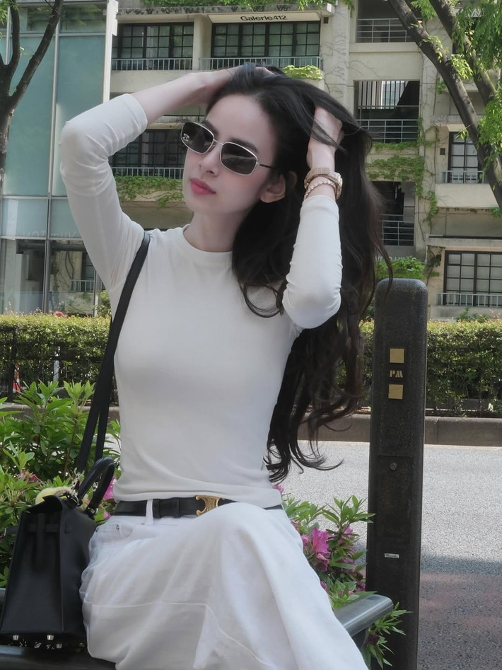 Nguyễn Hương Liên là một trong những gương mặt mẫu ảnh nhận được nhiều sự chú ý của cộng đồng mạng sau khi tham gia The Face 2023,