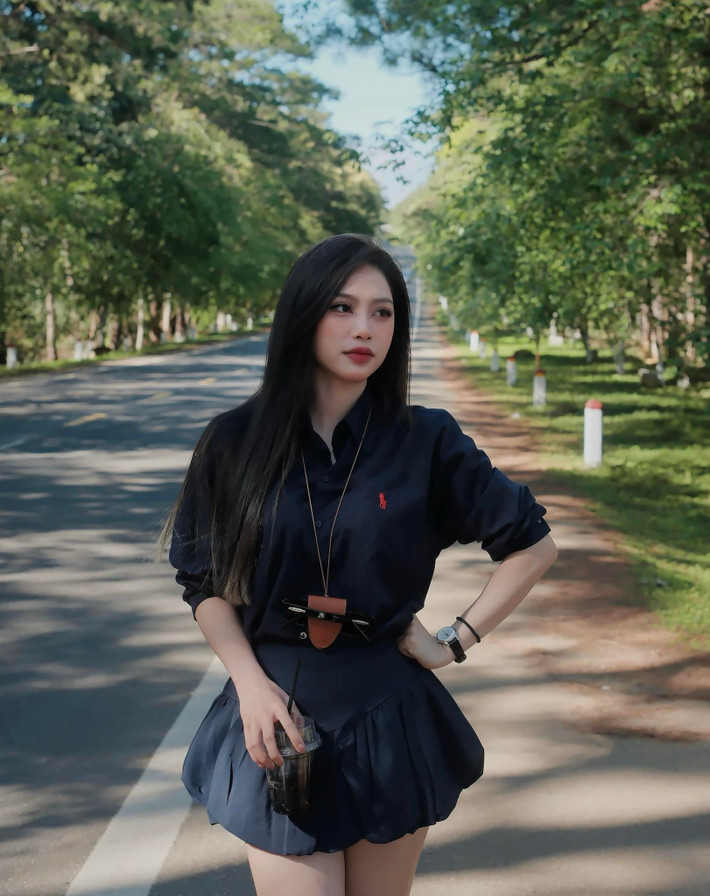 Là một tiếp viên nên Nguyên Thảo có cơ hội được đặt chân đến nhiều địa danh, khám phá nhiều vùng đất khác nhau. (Ảnh: FBNV)