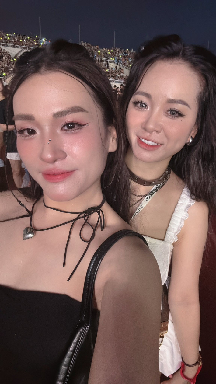 Ngay lâp tức, nhiều người đã tìm ra một trong hai cô gái là Hoài Thu, đến từ Nam Định.