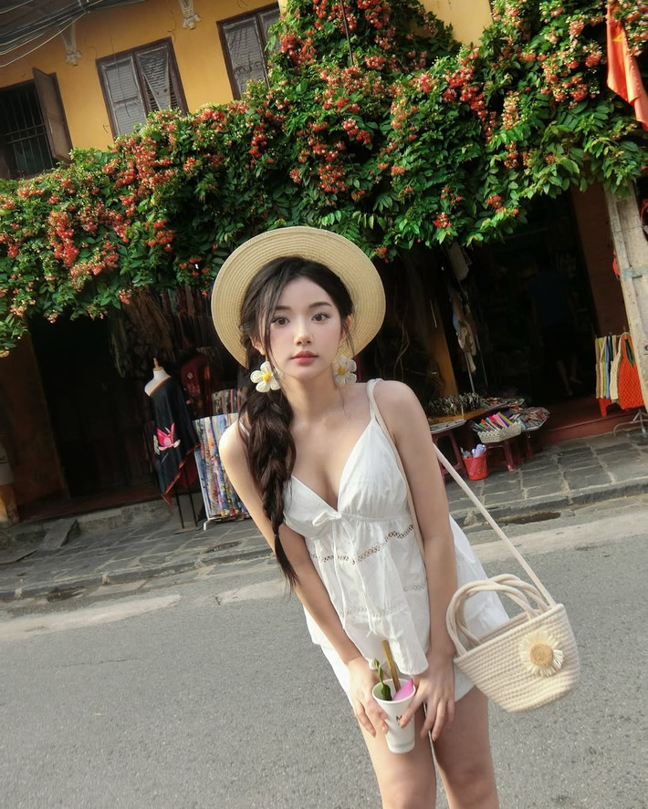 Hình ảnh lần này nhanh chóng lan tỏa khắp các nền tảng mạng xã hội, khiến cư dân mạng không tiếc lời khen ngợi.