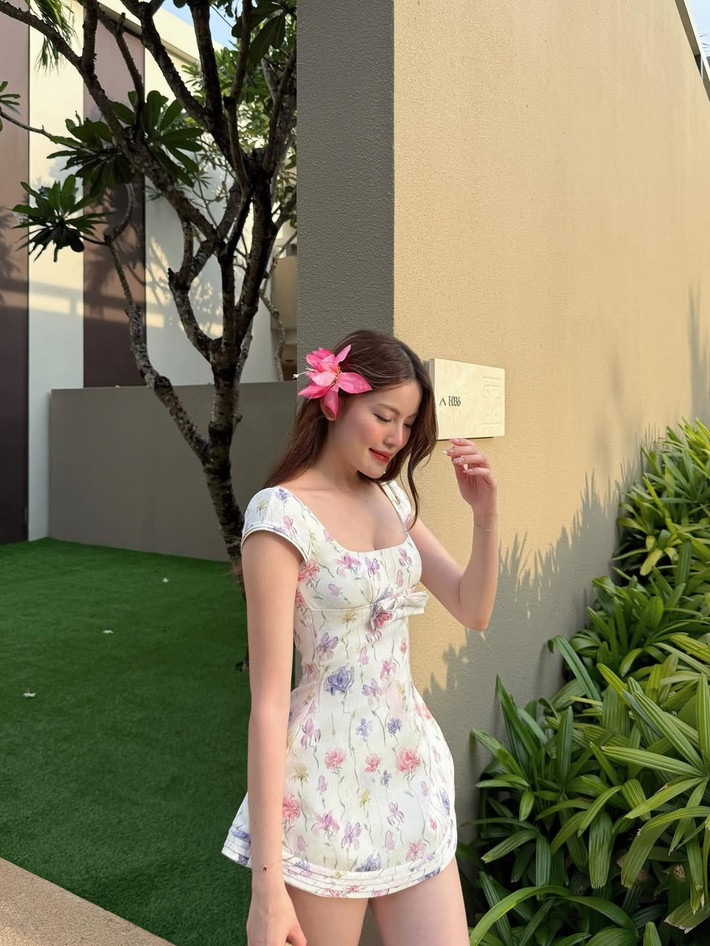 Tăng Mỹ Hàn hiện là một hot girl gen Z được yêu mến bởi cách ăn mặc cực kỳ có gu. Những outfit được cô nàng phối đều khiến nhiều người phải săn lùng, xin địa chỉ.