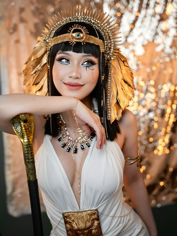Vốn là một make-up artist, màn biến hình của Quỳnh Thi khiến nhiều người mãn nhãn.