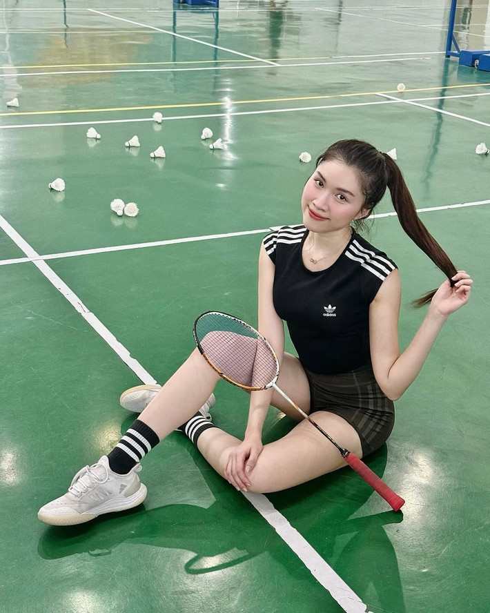 Sự xuất hiện của Thanh Thanh Huyền trên sân Padel không chỉ lan tỏa năng lượng tích cực mà còn góp phần giới thiệu bộ môn thể thao độc đáo này đến với nhiều người hơn tại Việt Nam.
