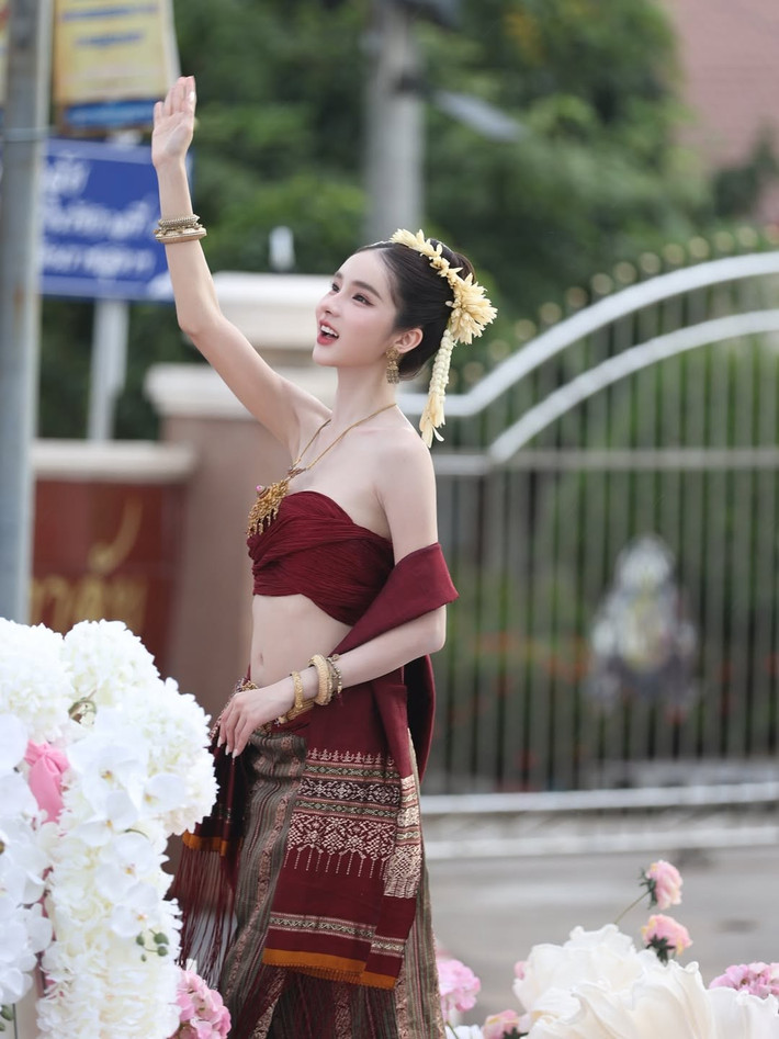 Sau khi đăng quang Miss Tiffany's Universe 2017 và giành ngôi Á hậu 1 Miss International Queen 2018, cô tích cực hoạt động trong lĩnh vực diễn xuất và người mẫu. (Ảnh: IGNV)
