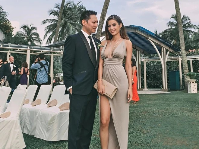 Sonya là người mẫu kiêm MC gốc Thái Lan, cô bắt đầu công việc người mẫu chuyên nghiệp từ năm 15 tuổi và từng lọt Top 50 người đẹp nhất do tạp chí Female bình chọn.