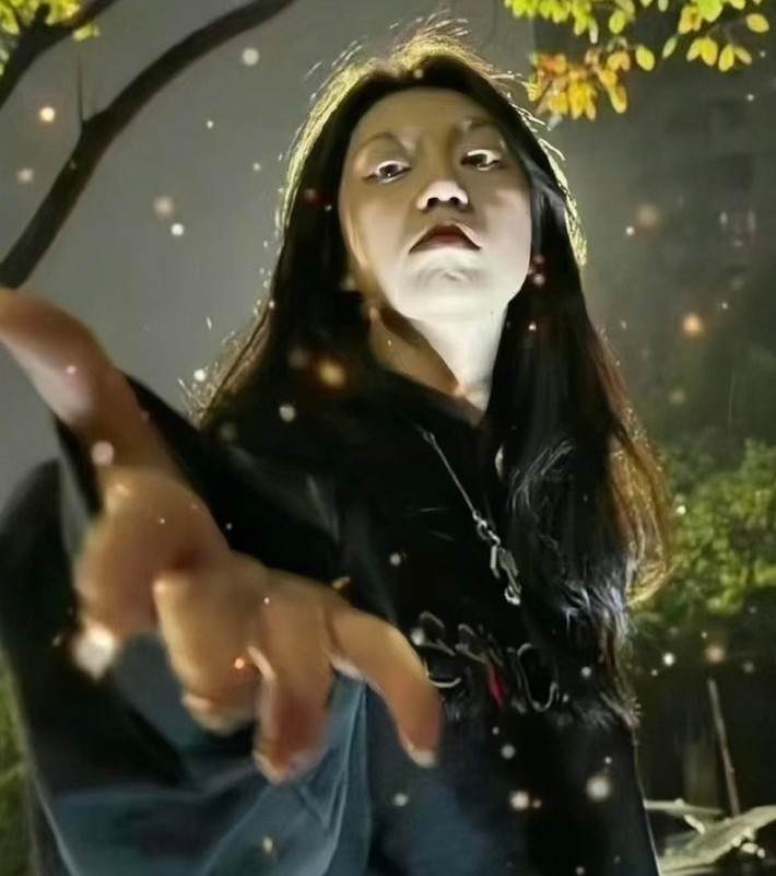 Hiệu ứng ánh sáng lạ quá...
