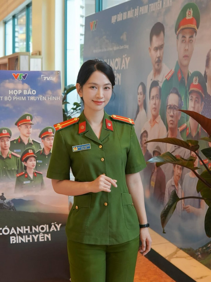 Lê Bống sở hữu gương mặt dịu dàng, xinh đẹp, được nhiều khán giả nhận xét là khá "mềm mại" so với một nữ công an nên có thêm sự cứng rắn.
