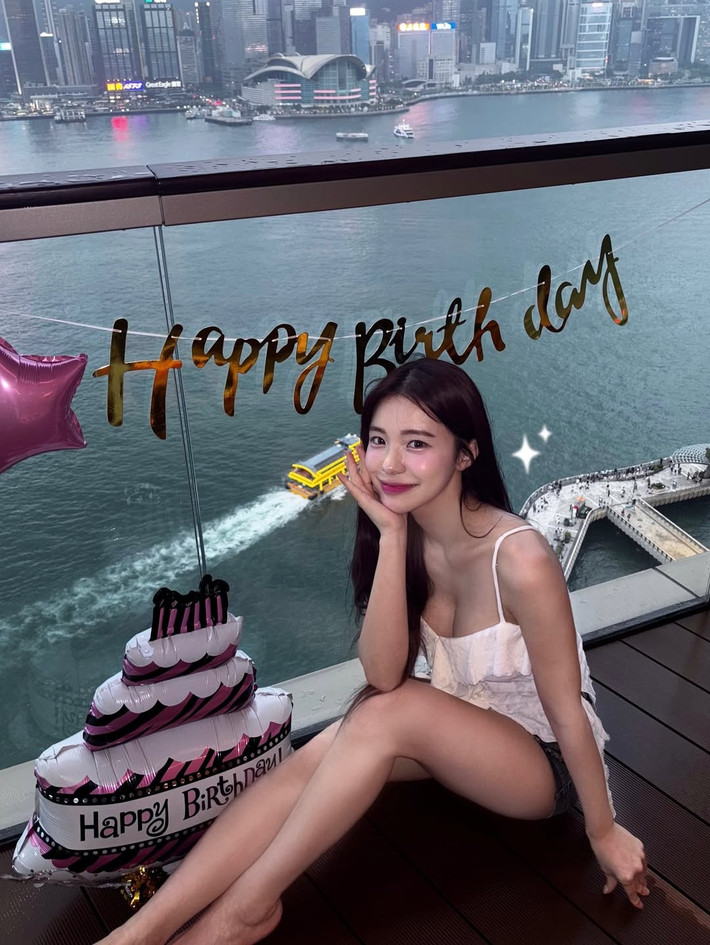 Lee Da Hye – cái tên quen thuộc với cộng đồng người hâm mộ bóng chày Hàn Quốc gần đây khiến fan "tan chảy" khi chia sẻ những khoảnh khắc ngọt ngào trong ngày sinh nhật tuổi 26 của mình. (Ảnh: Instagram @le_dahye)