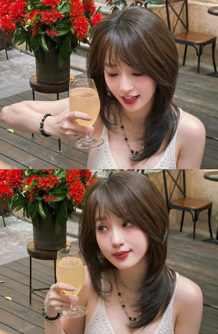 Dù trong trang phục nào, Hà Kim vẫn toát lên vẻ đẹp tự nhiên, rạng rỡ. (Ảnh: Facebook Hà Kim)