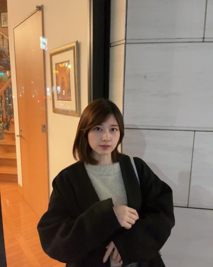 Hiện tại Saori Araki đã bắt đầu xây dựng kênh YouTube riêng. Cô đăng tải video YouTube Shorts đầu tiên vào ngày 29-7, thu hút 139.000 lượt xem và 16.500 người đăng ký kênh.