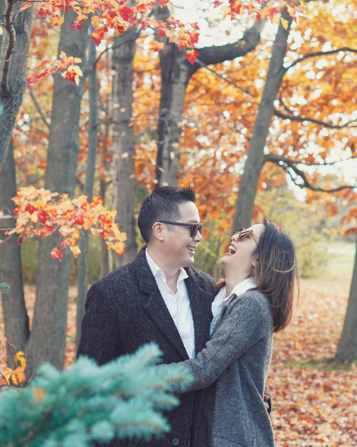 Khác với hình ảnh nóng bỏng trước đây, thời trang của Vân Anh hiện tại kín đáo, nhã nhặn. (Ảnh: FBNV)