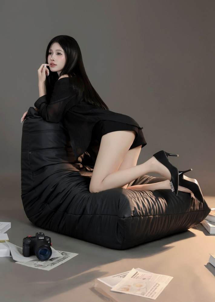 Màn "biến hình" tuổi mới này của nữ tuyển thủ khiến các fan vô cùng thích thú. Bên dưới bài đăng của Shizuka, rất nhiều fan đã vào bình luận chúc mừng sinh nhật cô nàng.