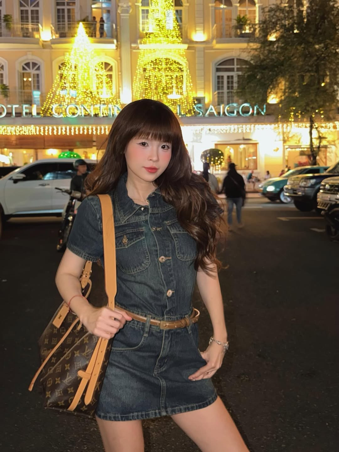 Thúy Kiều (tên đầy đủ là Trần Nguyễn Thị Thúy Kiều) bắt đầu được khán giả biết đến qua chương trình Thách thức danh hài. Sau khi gia nhập FAPtv, cô nhanh chóng chiếm trọn tình cảm của người xem nhờ nét diễn tự nhiên, hóm hỉnh và vóc dáng nhỏ nhắn "hack tuổi". (Ảnh: IGNV)