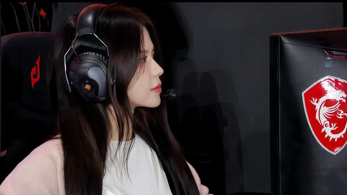 YuGi hay Nguyễn Hữu Kiều Oanh là một cái tên không còn xa lạ với cộng đồng game thủ và những người yêu thích cosplay tại Việt Nam. (Ảnh: FBNV)