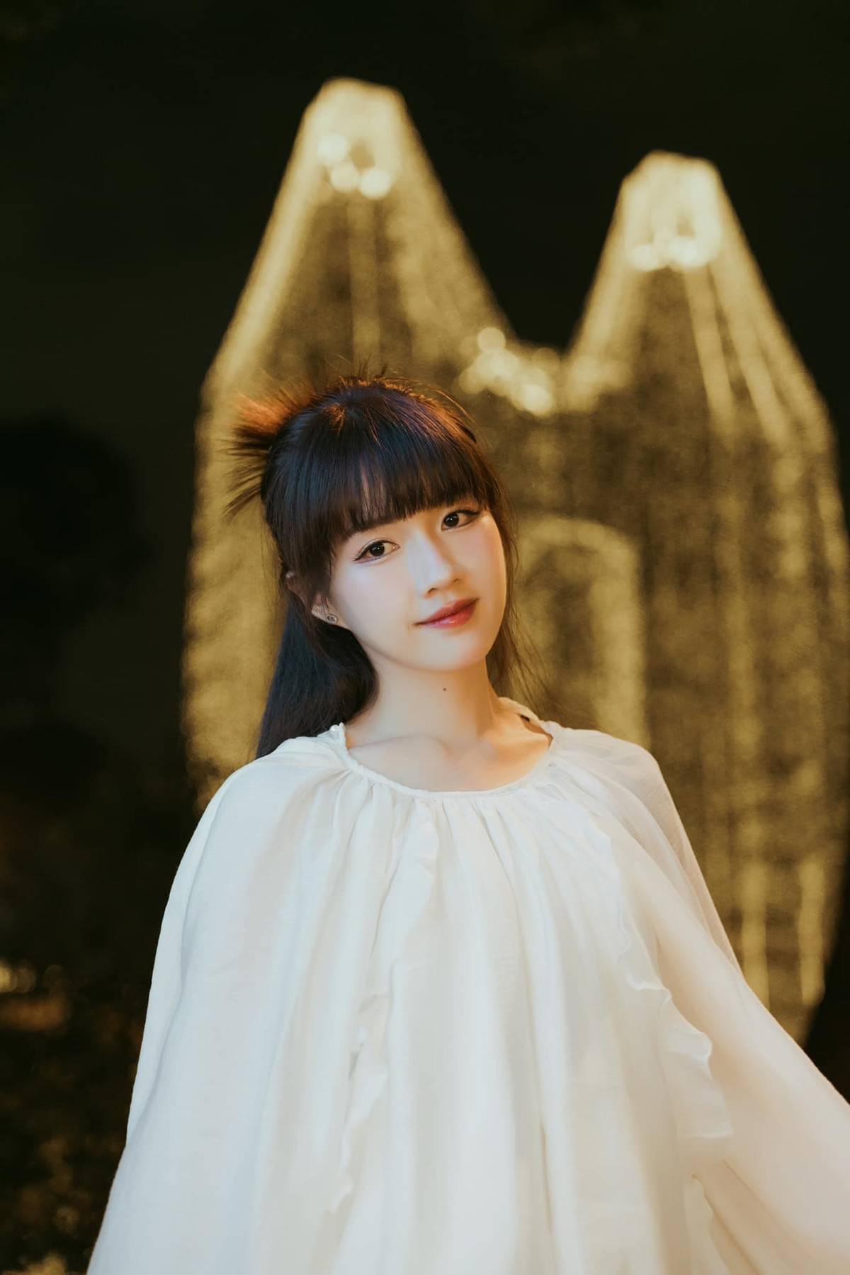 Cô hiện là một người mẫu ảnh, diễn viên trẻ và có sức ảnh hưởng lớn trên các nền tảng mạng xã hội.