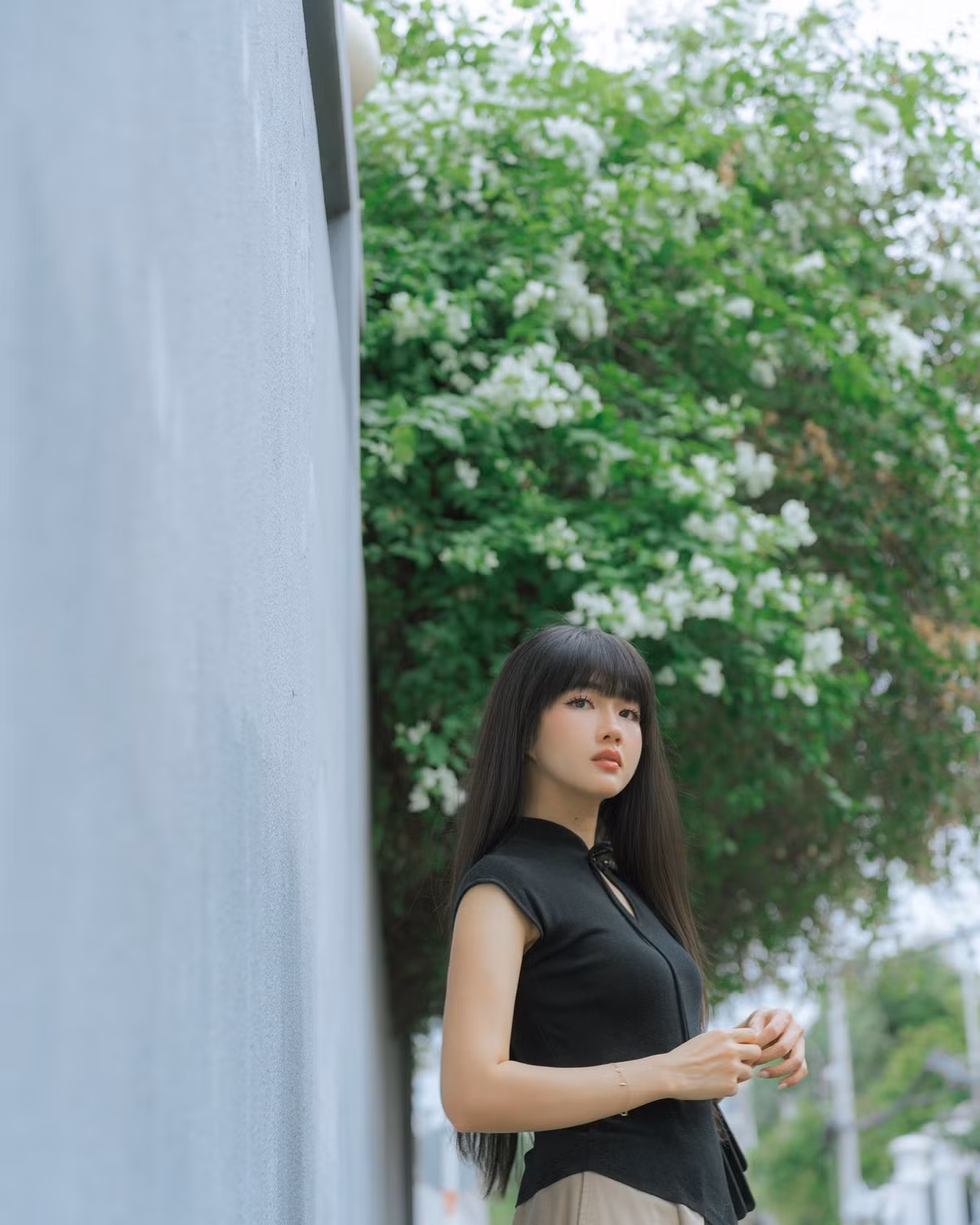 Với sự đầu tư kỹ lưỡng vào hình ảnh và gu thời trang không ngừng biến hóa, Kiều Trinh Xíu luôn biết cách giữ vững sức hút của mình và là một trong những hot girl được giới trẻ yêu mến.