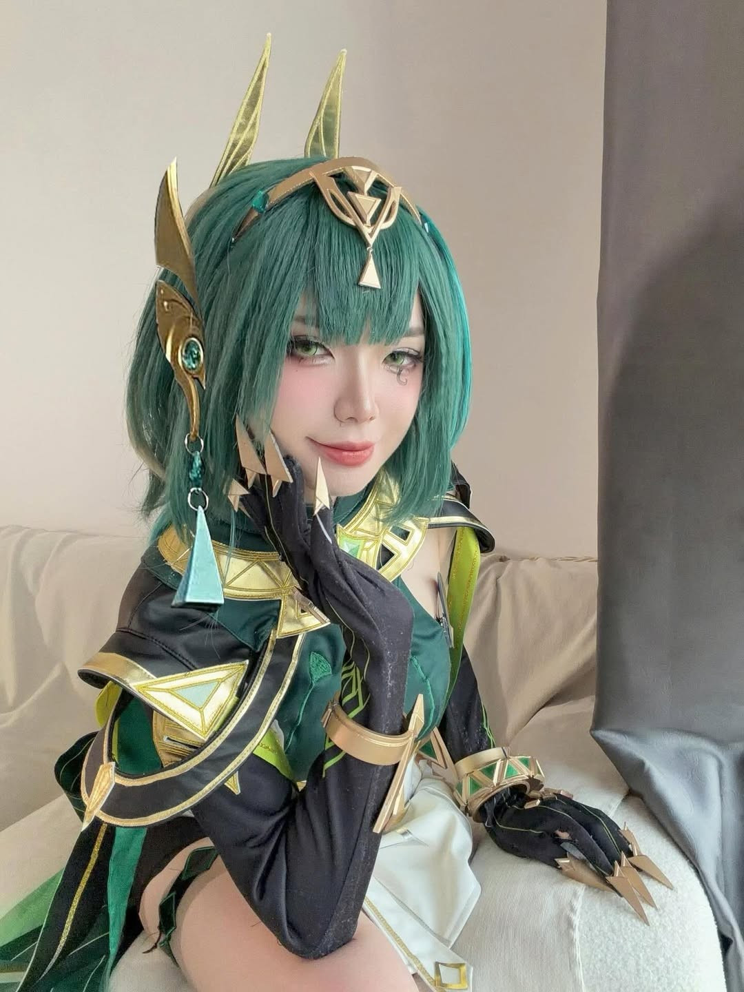 Nữ streamer Du Phong Linh (hay còn được biết đến với biệt danh Remind) lại một lần nữa khiến cộng đồng mạng chao đảo với màn hóa thân xuất sắc vào một nhân vật trong tựa game đình đám Genshin Impact. (Ảnh: IGNV)