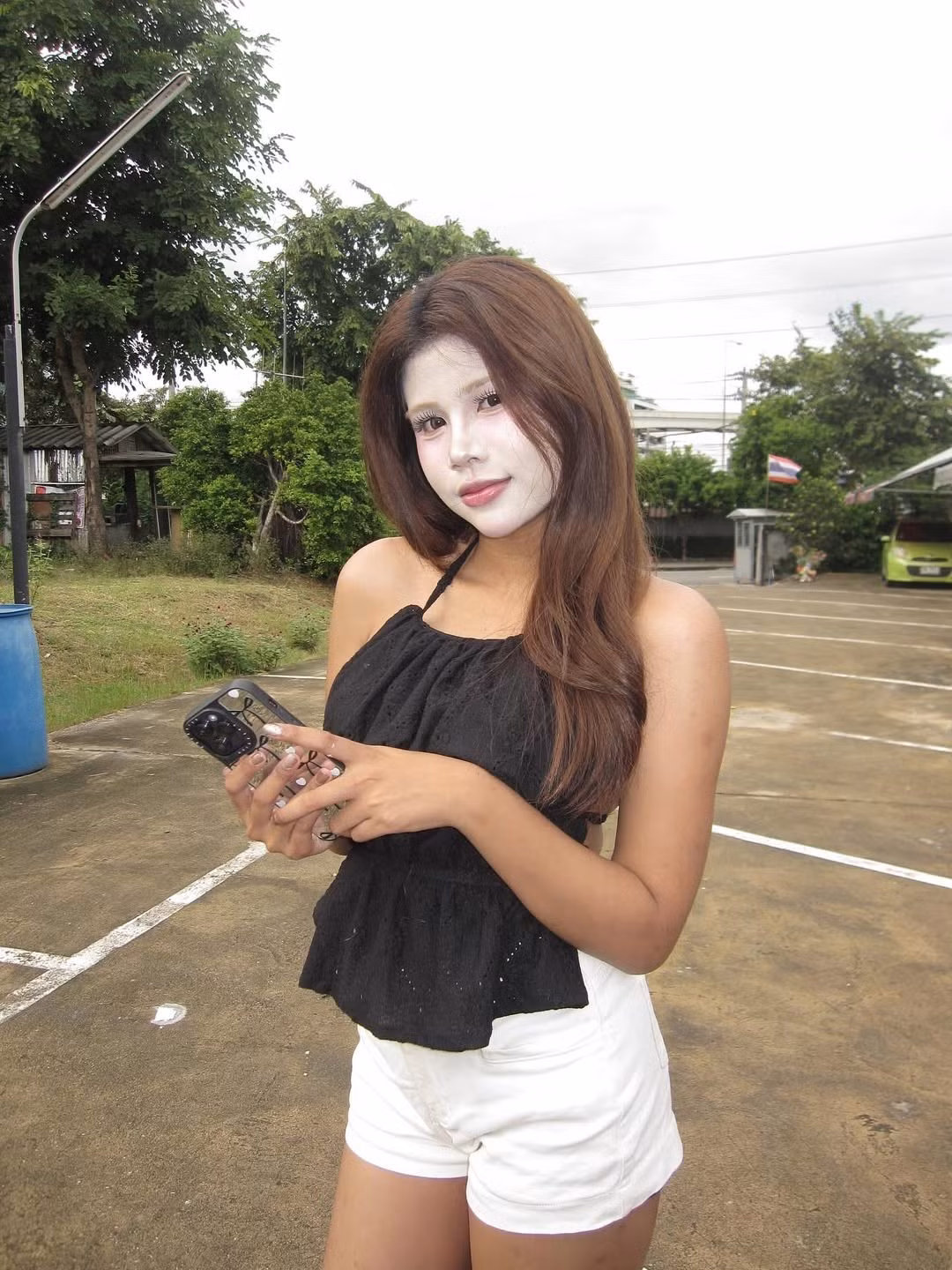 Thời gian gần đây, một cô gái được cộng đồng mạng chú ý với phong cách trang điểm độc đáo, nhưng cũng gây ra nhiều ý kiến trái chiều.(Ảnh: IGNV)