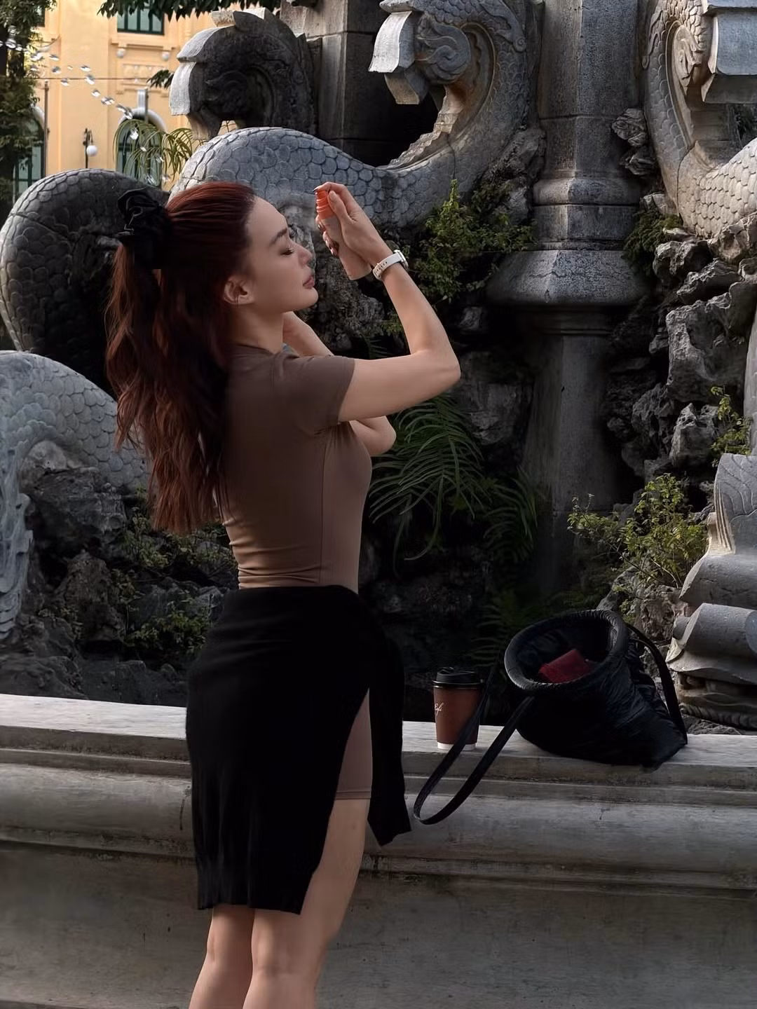 Sau khi rút lui khỏi showbiz và tập trung vào công việc kinh doanh cá nhân, Sun HT sống khá kín tiếng. Tuy nhiên, mỗi lần xuất hiện hay chia sẻ hình ảnh trên mạng xã hội, cô vẫn khiến người hâm mộ phải xuýt xoa với nhan sắc trẻ trung, được ví như "lão hóa ngược". (Ảnh: IGNV)