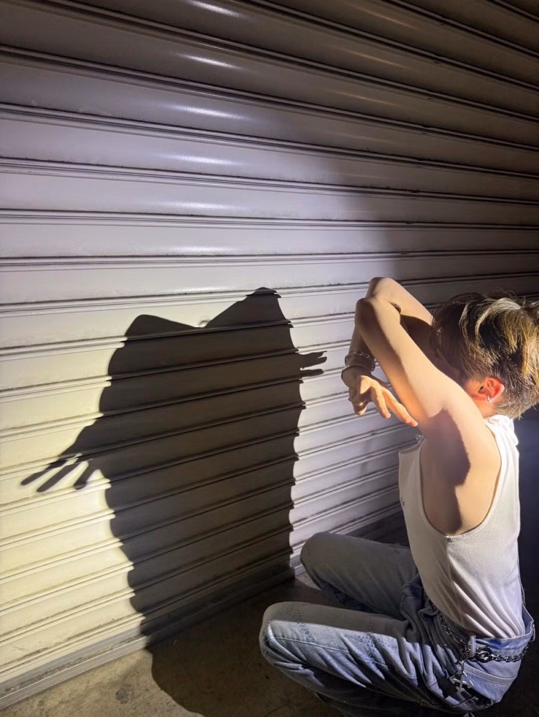 Không chỉ có các cô gái mà nhiều chàng trai cũng vô cùng hào hứng với trend chụp ảnh này.