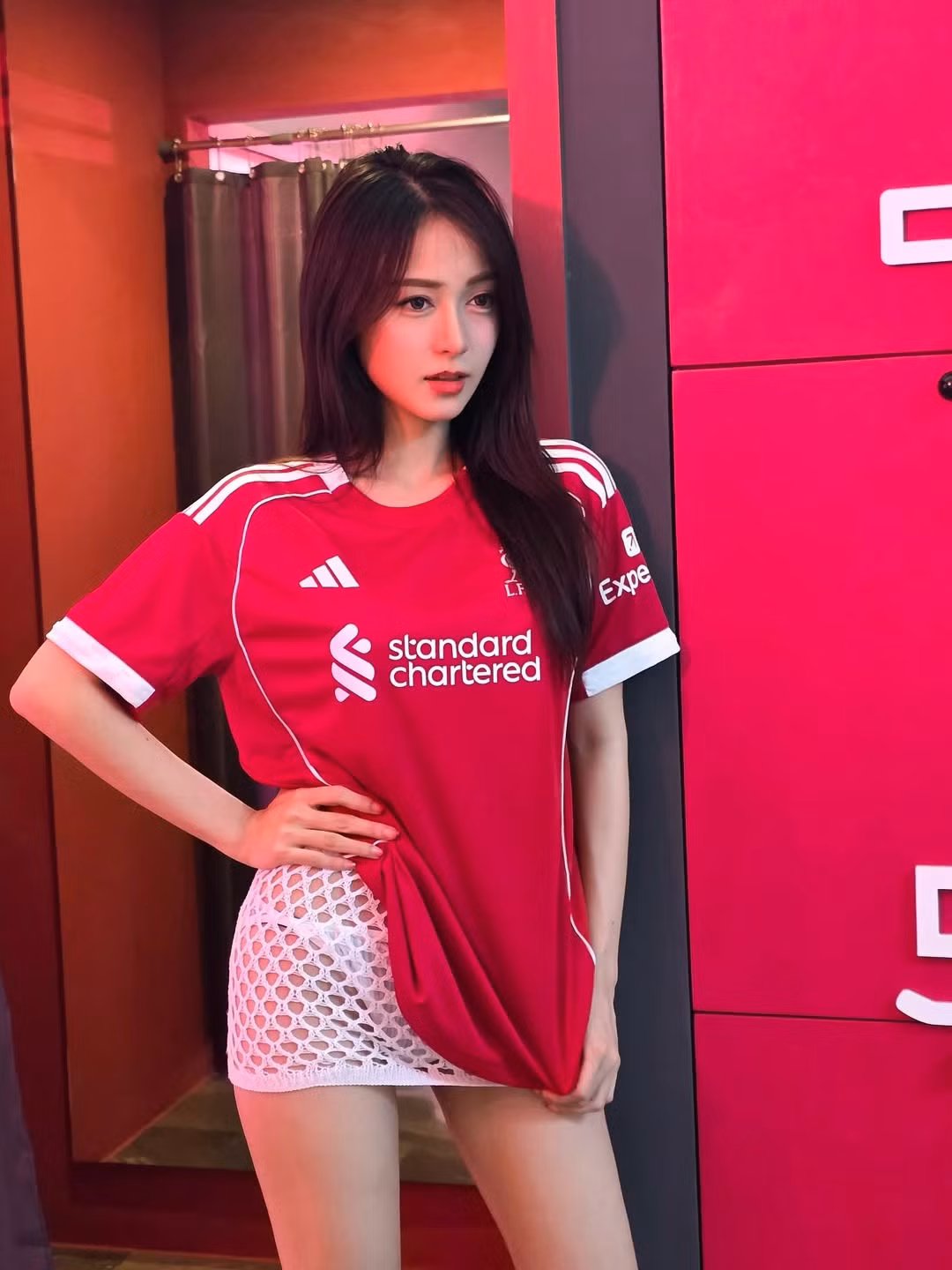 Loạt ảnh của cô nàng tính đến thời điểm hiện tại đã có gần 40.000 lượt yêu thích cùng hàng nghìn bình luận khác nhau. (Ảnh: IGNV)