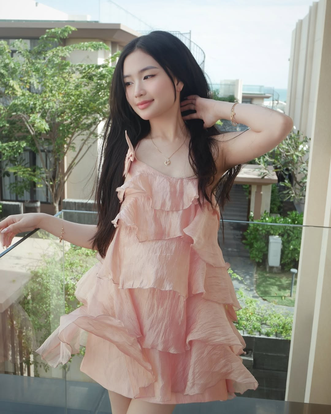 Trước đây, người hâm mộ thường thấy một Thảo Vy nữ tính, trong sáng. Tuy nhiên, thời gian gần đây, cô nàng đang dần chuyển mình sang hình tượng trưởng thành và nóng bỏng hơn. (Ảnh: IGNV)