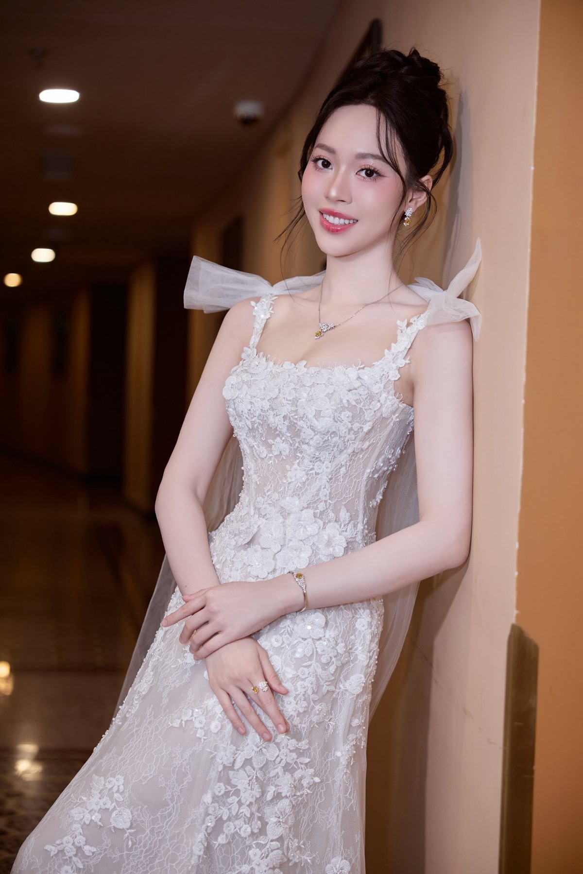 Trong dàn hot girl Gen Z hiện nay, Trịnh Thùy Linh, Quỳnh Trương và Trần Hà Linh là 3 gương mặt tiêu biểu hội tụ đủ combo "vẻ đẹp - trí tuệ - sự nghiệp" khiến netizen phải xuýt xoa.