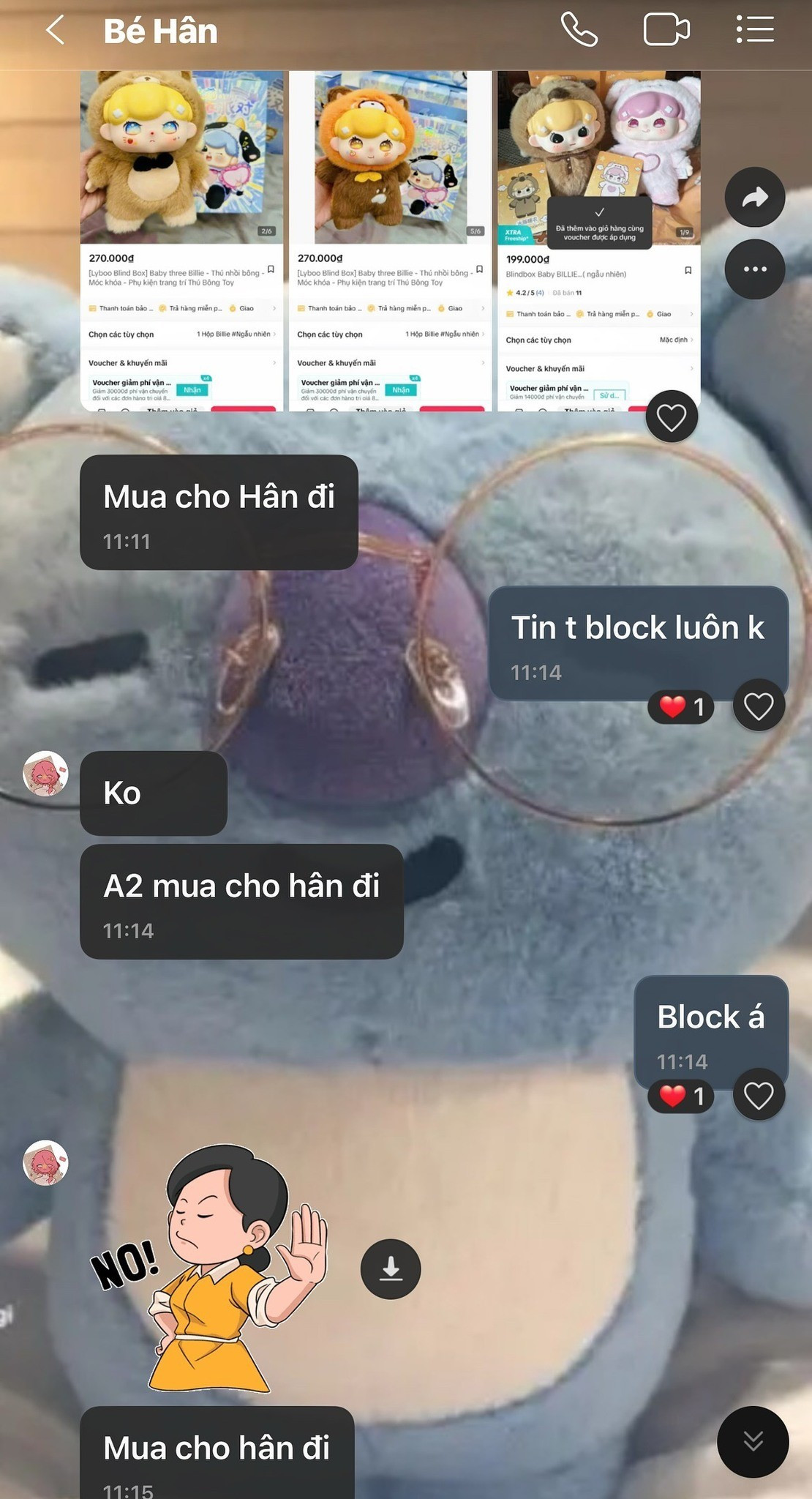 Về phía người anh trai, dù miệng luôn đáp trả bằng những câu phũ phàng như: "Tao chặn mày á", "Mơ đi", hay "Mệt quá", nhưng hành động lại hoàn toàn trái ngược.