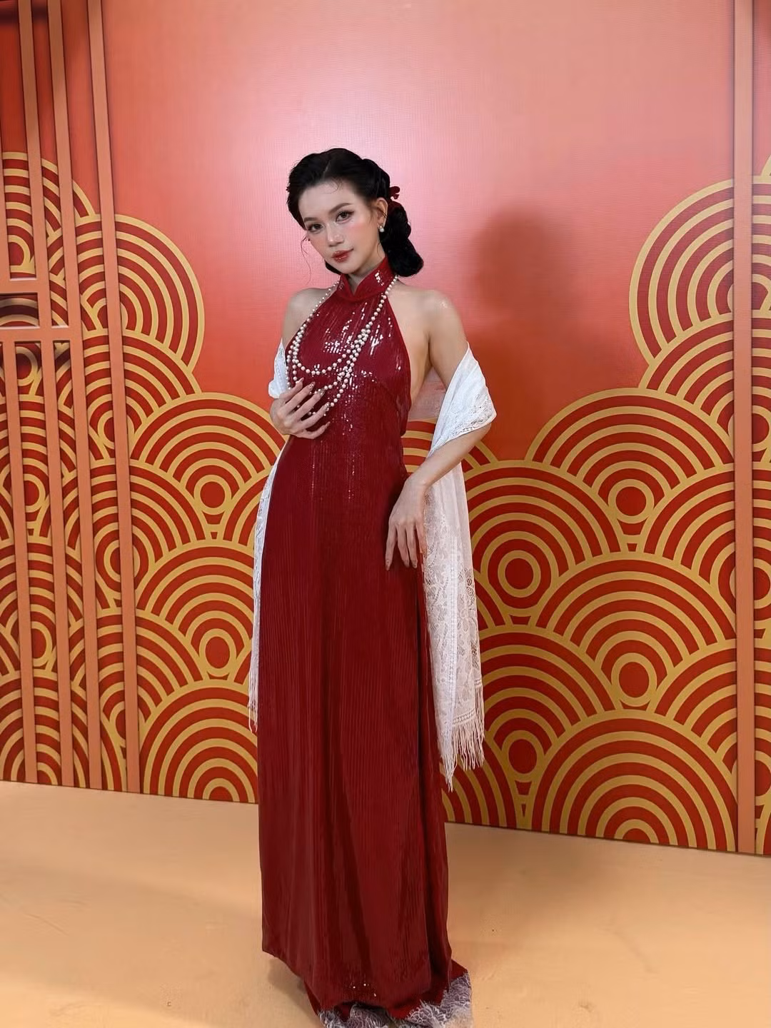 Trên trang cá nhân hơn 2 triệu người theo dõi, cô thường xuyên truyền cảm hứng về lối sống tích cực, yêu bản thân và sự tự tin vốn có của phụ nữ hiện đại. (Ảnh: IGNV)