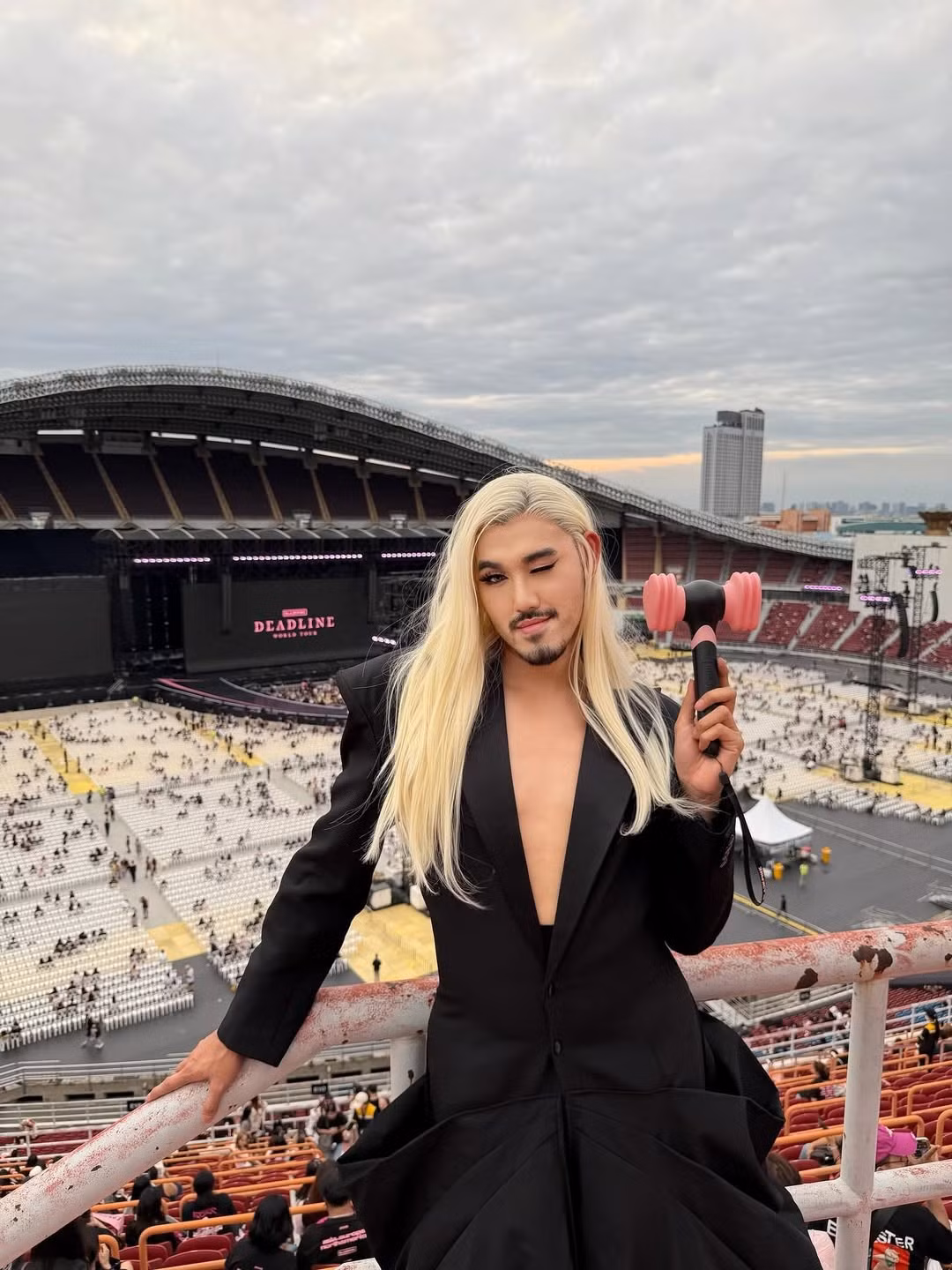 Thậm chí, nhiều fan hâm mộ có mặt tại đó cho rằng Rose đã có biểu cảm "tôi đang thấy chính mình" rất hài hước. (Ảnh: IGNV)