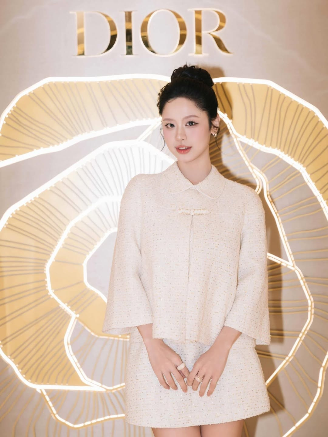 Từ một hot girl thường xuyên vướng vào những thị phi không đáng có, Hàn Hằng của hiện tại chọn cuộc sống kín tiếng và bình yên hơn. (Ảnh: IGNV)