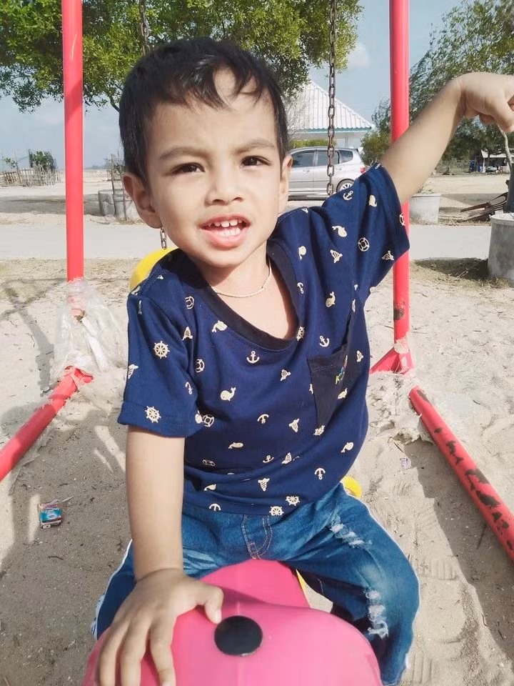 Mặc dù nhận được rất nhiều lời mời từ các nhãn hàng, gia đình Arsya đã từ chối tất cả để bảo vệ tuổi thơ cho cậu bé.