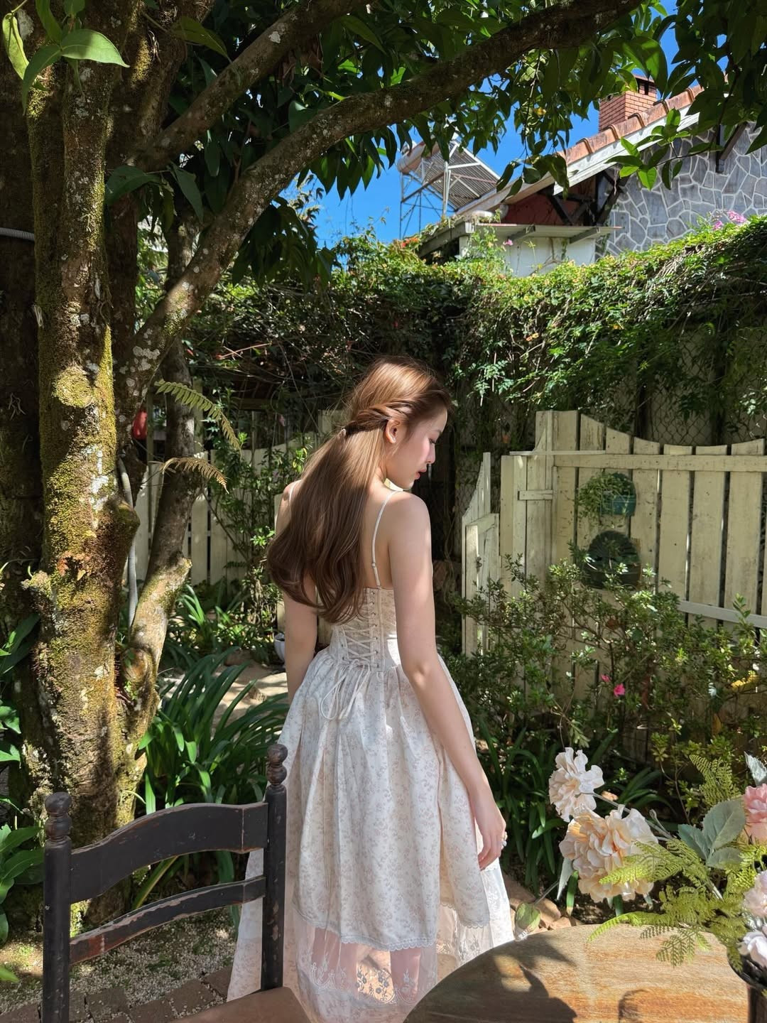 Mỹ Hàn chia sẻ dòng trạng thái nhẹ nhàng: "Mở bát năm mới bằng ảnh ở Đà Lạt", như một lời chào đầy ngọt ngào gửi đến những người theo dõi mình trong năm 2026 này. (Ảnh: IGNV)