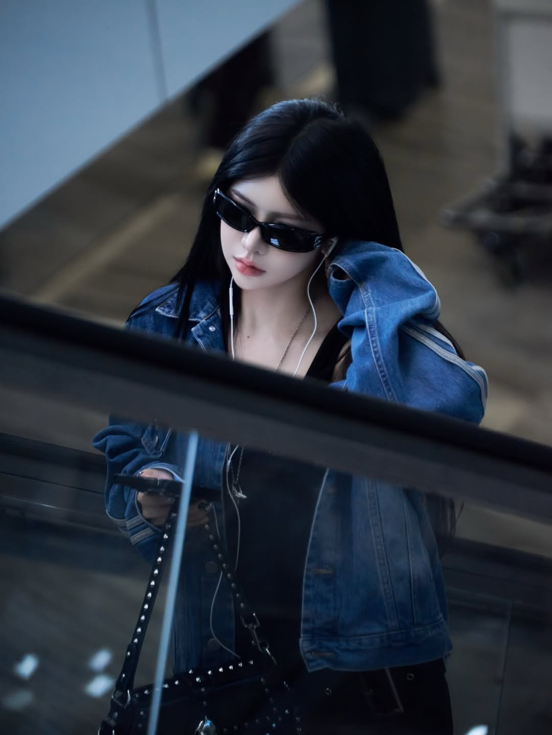 Nắm bắt xu hướng này, Tiktoker đình đám Ciin (Bùi Thảo Ly) đã tham gia và tung ra bộ ảnh khiến cộng đồng mạng không khỏi trầm trồ. (Ảnh: IGNV)