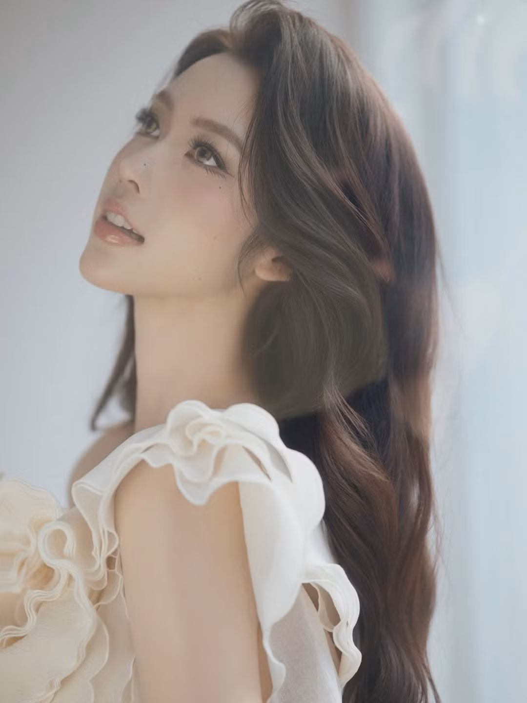 Dù khá kín tiếng về đời tư, Tô Đát Kỷ vẫn duy trì được độ "hot" nhờ lối sống sạch, nói không với drama và tập trung hoàn toàn vào các dự án nghệ thuật. (Ảnh: IGNV)