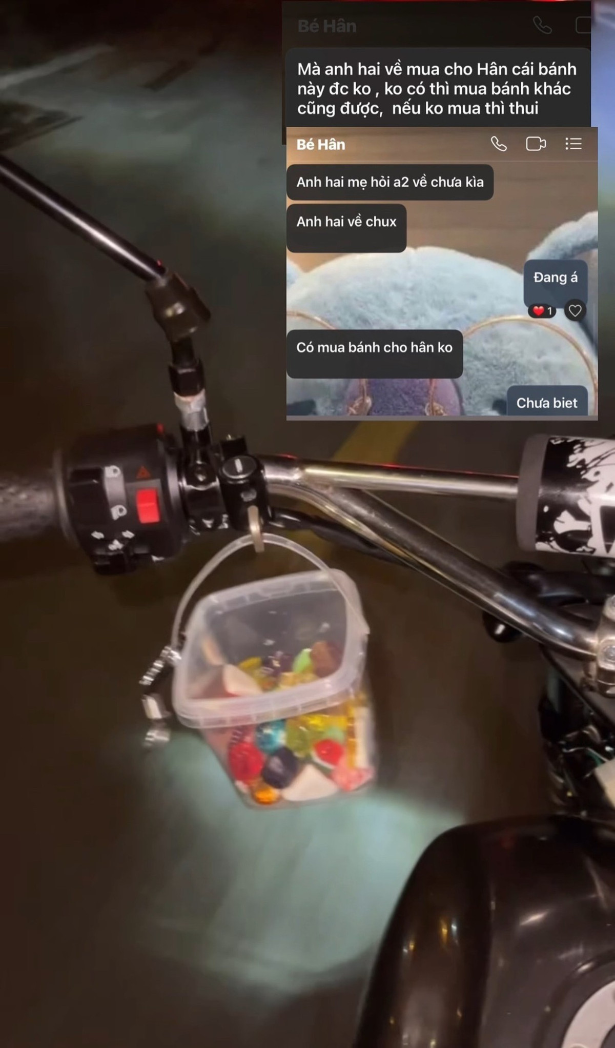 Xuyên suốt các đoạn hội thoại, cô bé Hân hiện lên là một "chiến thần chốt đơn" chính hiệu. Dù mới 9 tuổi nhưng Hân rất biết cách tận dụng sự chiều chuộng của anh trai để... xin quà.