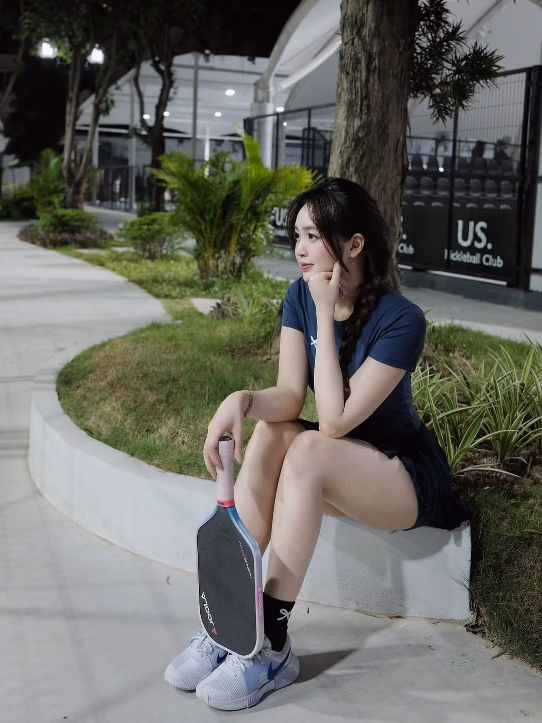 Lê Phương Anh, cái tên không còn xa lạ trong giới hot girl Hà Thành, luôn thu hút sự chú ý bởi nhan sắc ngọt ngào, vóc dáng quyến rũ và cuộc sống sang chảnh đáng mơ ước.