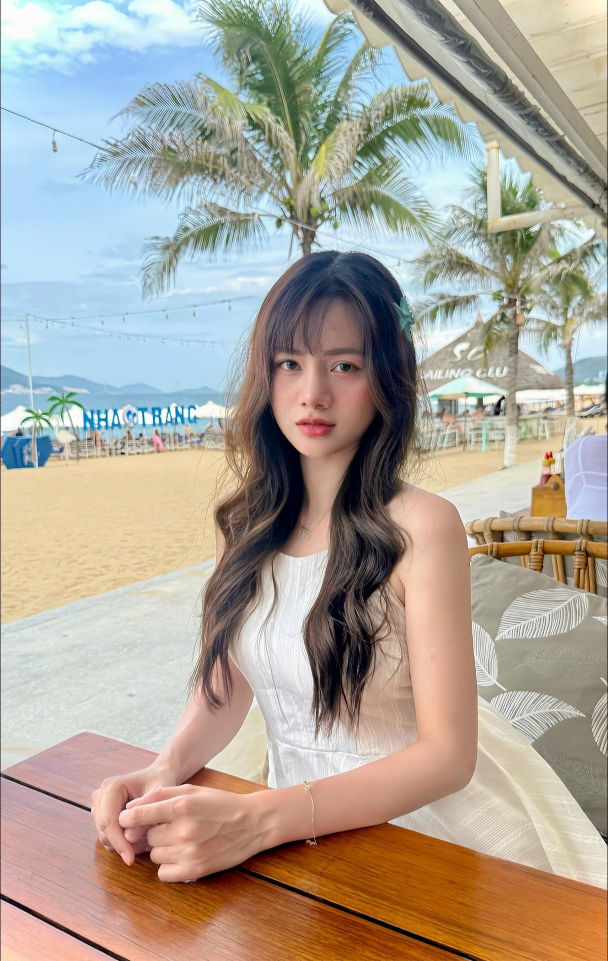 Tiểu Ngáo, tên thật là Phan Trang, sinh năm 1998 tại Hà Nội. Cô nàng được biết đến là một trong những hot face có lượng người theo dõi "khủng" trên nền tảng TikTok. (Ảnh: FBNV)