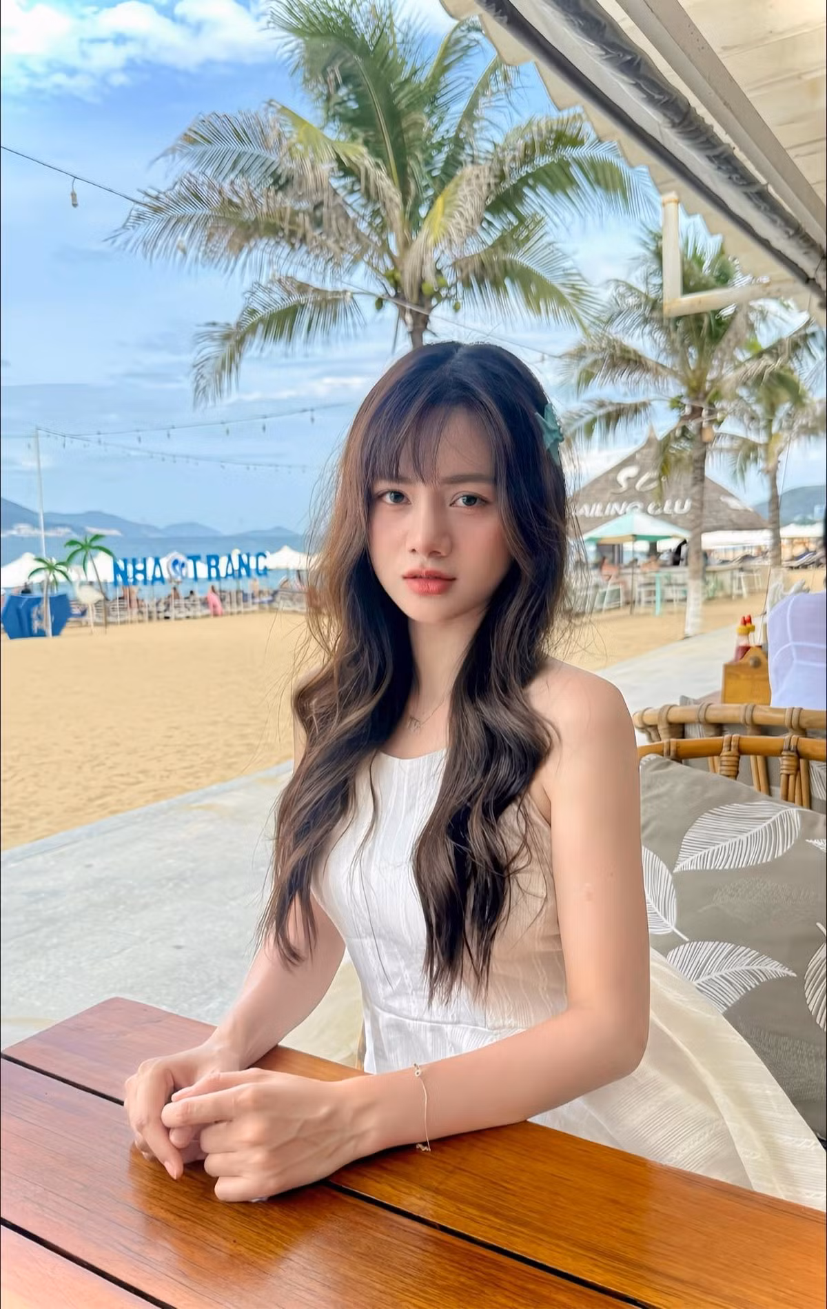 Tiểu Ngáo, tên thật là Phan Trang, sinh năm 1998 tại Hà Nội. Cô nàng được biết đến là một trong những hot face có lượng người theo dõi "khủng" trên nền tảng TikTok. (Ảnh: FBNV)