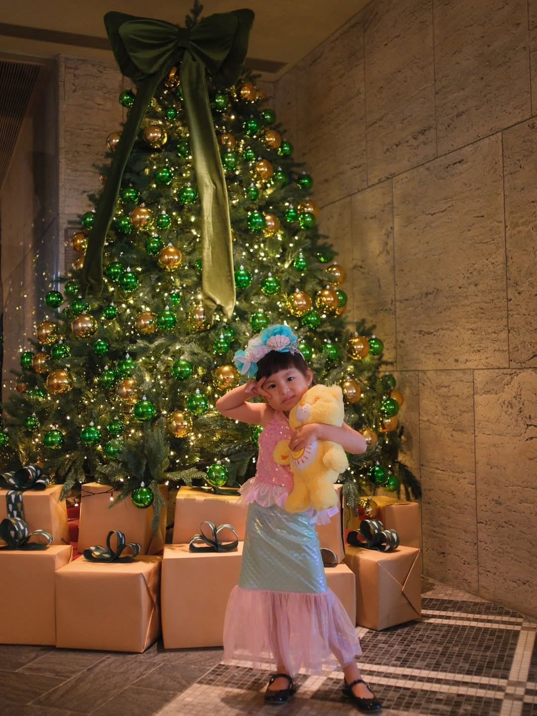 Bộ ảnh Giáng sinh sớm mới đây của bé Pam yêu ơi vừa đăng tải ngay lập tức đã thu hút hàng trăm nghìn lượt yêu thích bởi những biểu cảm vô cùng tự nhiên và đáng yêu. (Ảnh: @pamyeuoi)