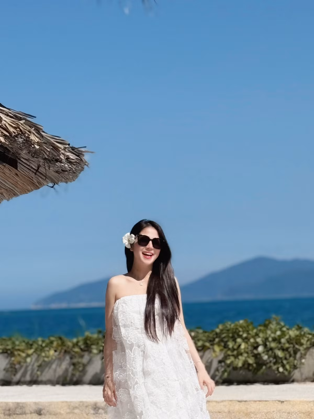 Vân Chòe sở hữu nhan sắc xinh xắn, ngọt ngào, được nhiều người khen trẻ hơn tuổi.