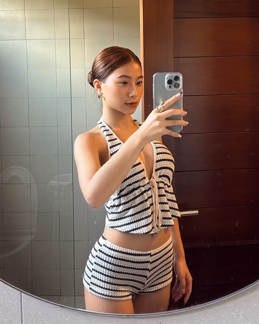 Louis Phạm (tên thật Phạm Như Phương) từng khiến nhiều người phải ngưỡng mộ với mối tình với bạn trai Việt Kiều. Thuở còn mặn nồng, cả hai thường xuyên đăng tải hình ảnh có nhau lên trang cá nhân đầy tình tứ.