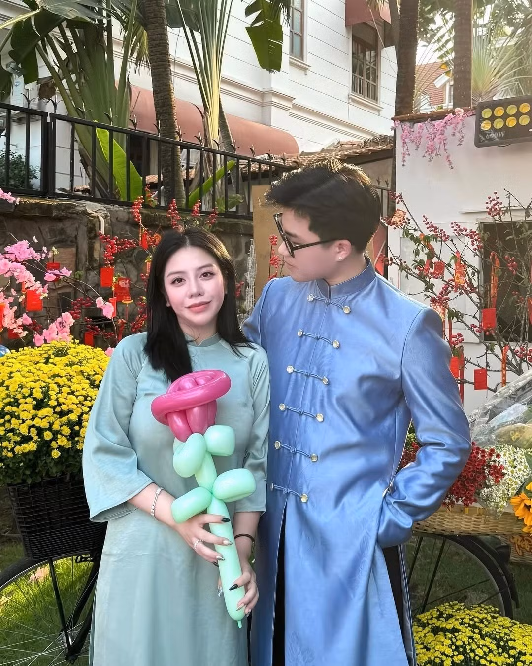 Dù khá kín tiếng trên mạng xã hội, Hoàng Anh Ninh cũng chăm chỉ chia sẻ khoảnh khắc hạnh phúc của cả hai. (Ảnh: IGNV)