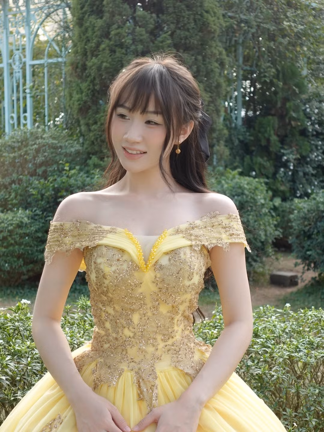 Đánh dấu cột mốc tuổi 22, cô nàng hot girl Hoàng Lan Anh vừa đăng tải bộ ảnh với giao diện lộng lẫy như nàng công chúa. (Ảnh: IGNV)