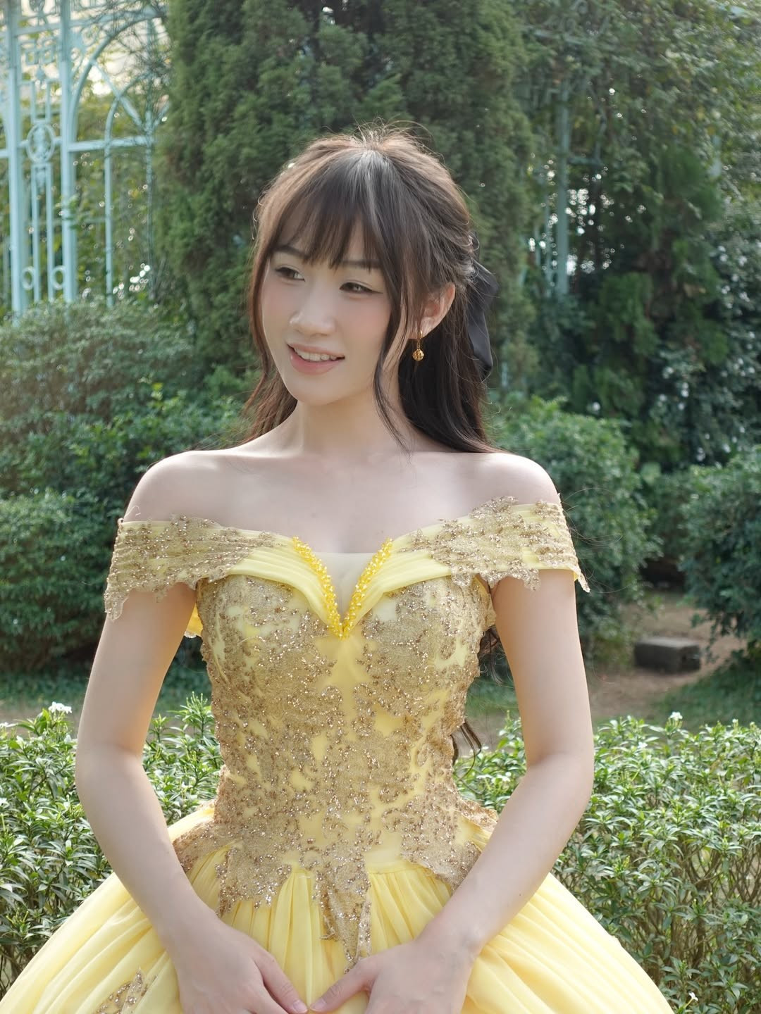 Đánh dấu cột mốc tuổi 22, cô nàng hot girl Hoàng Lan Anh vừa đăng tải bộ ảnh với giao diện lộng lẫy như nàng công chúa. (Ảnh: IGNV)