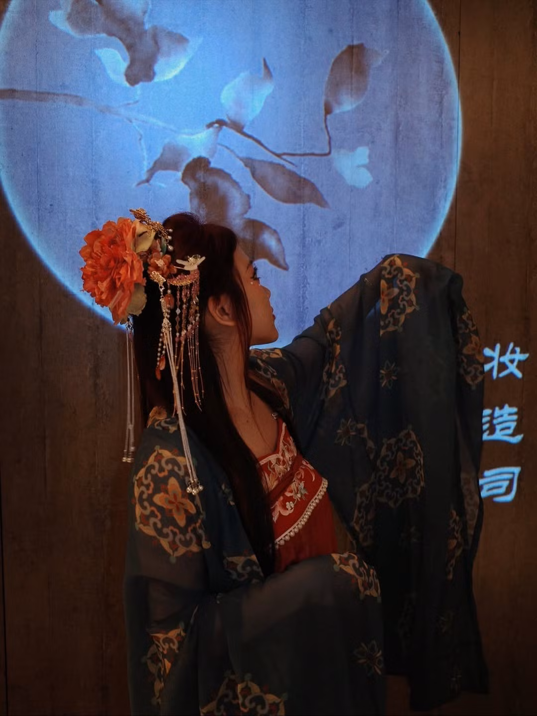 Ở phần bình luận, người hâm mộ của cô nàng bày tỏ sự thích thú và xuýt xoa: "Như này bảo sao Trụ vương mất nước", "ôi mỹ nhân". (Ảnh: IGNV)